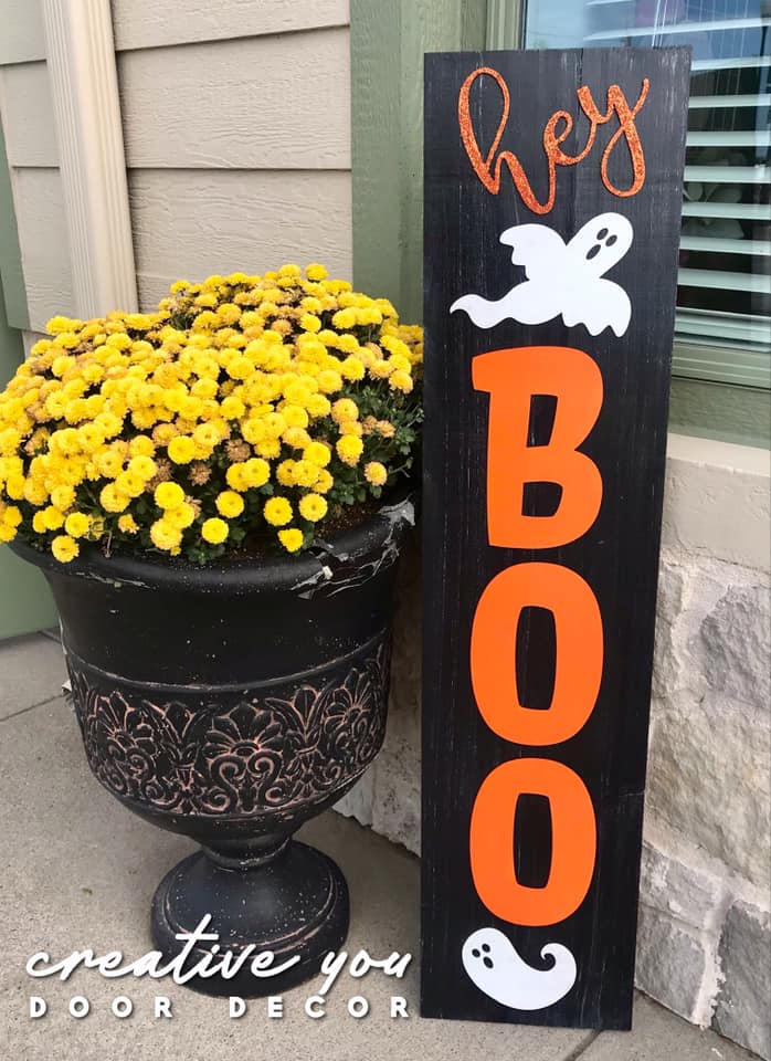 Porch Leaner | Hey Boo!