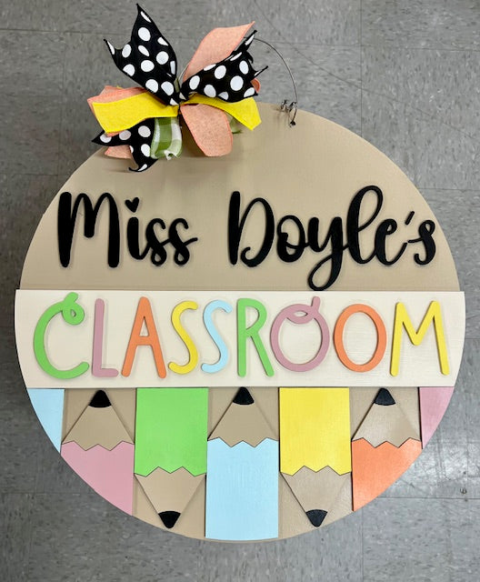 Personalized Classroom Pencils: 3D Round Door Hanger