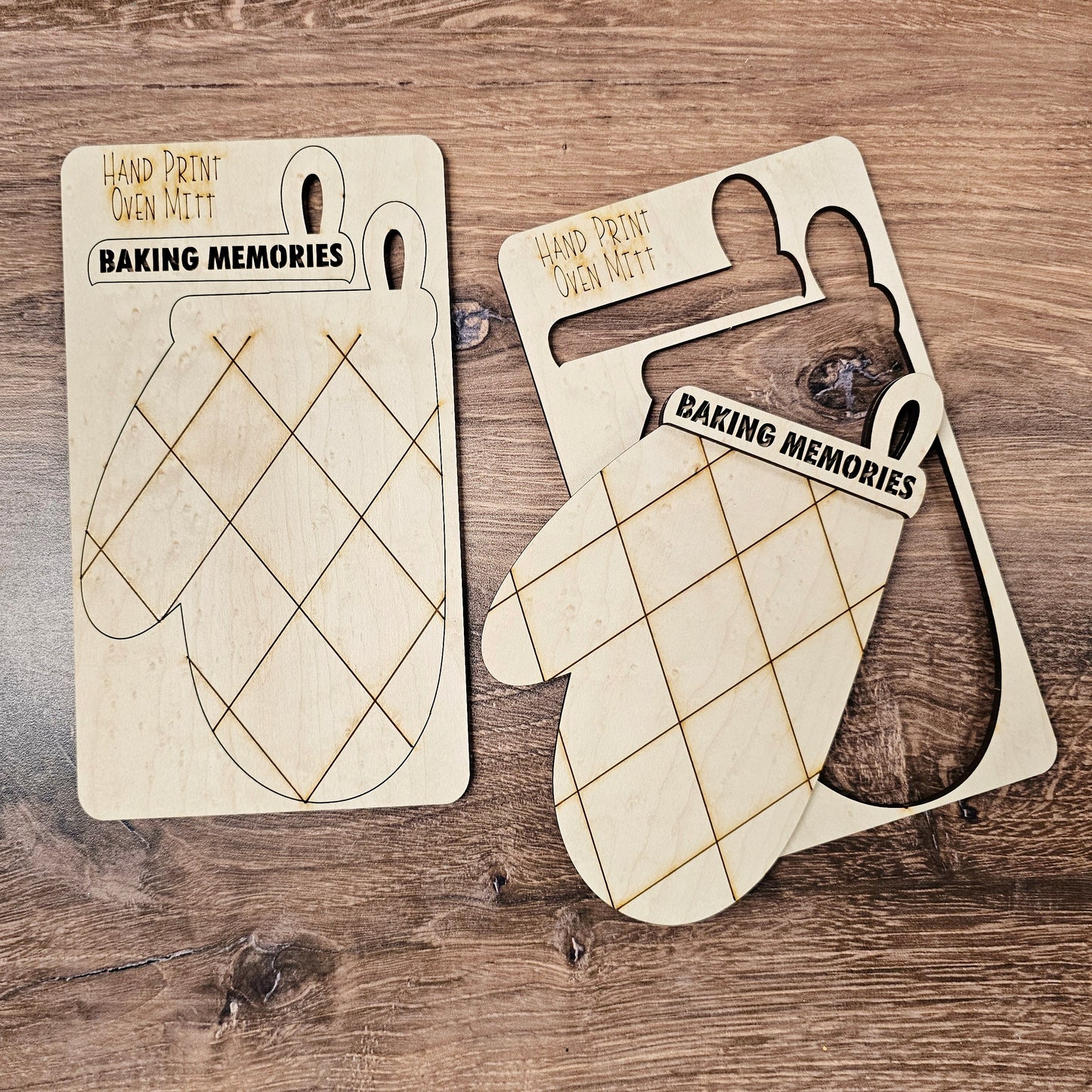 Kids Oven Mitt Handprint: 3D Pop Out Kit