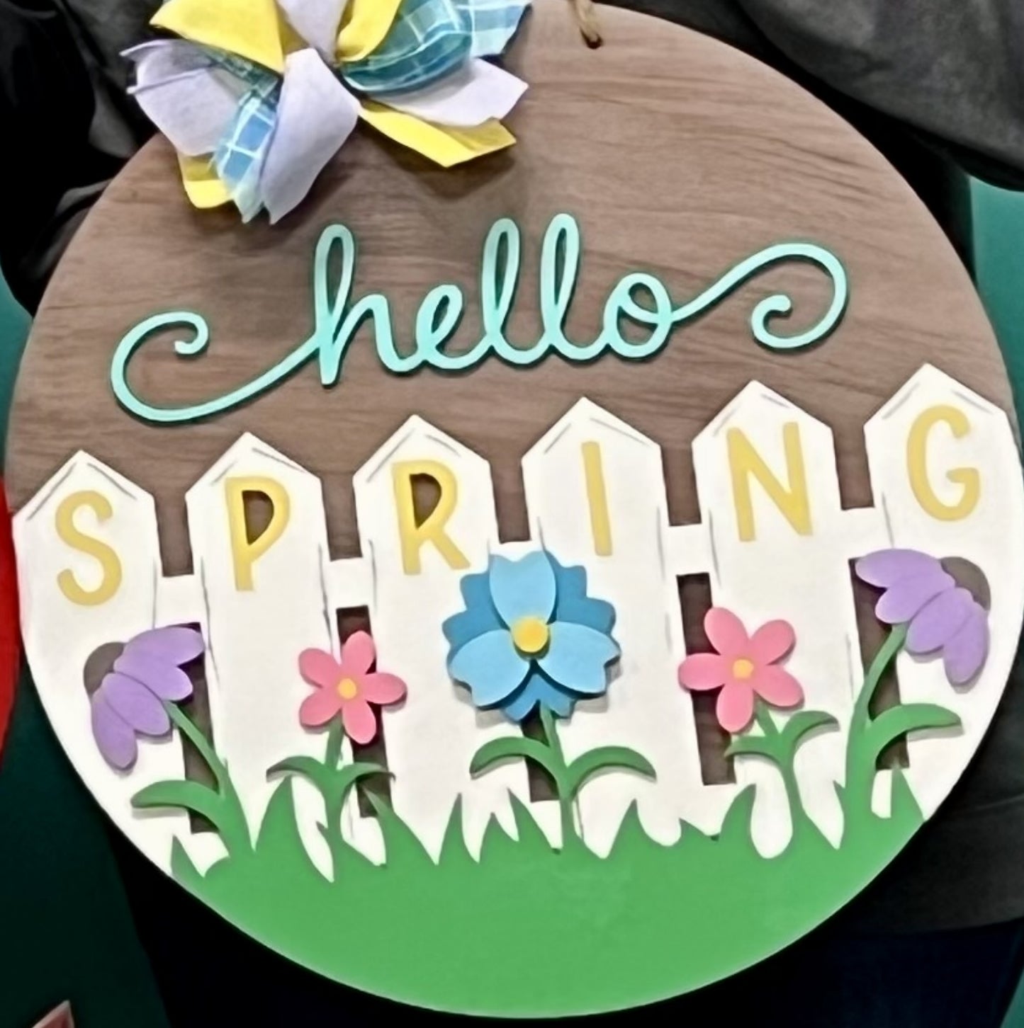 Hello Spring Flowers Picket Fence: 3D Round Door Hanger