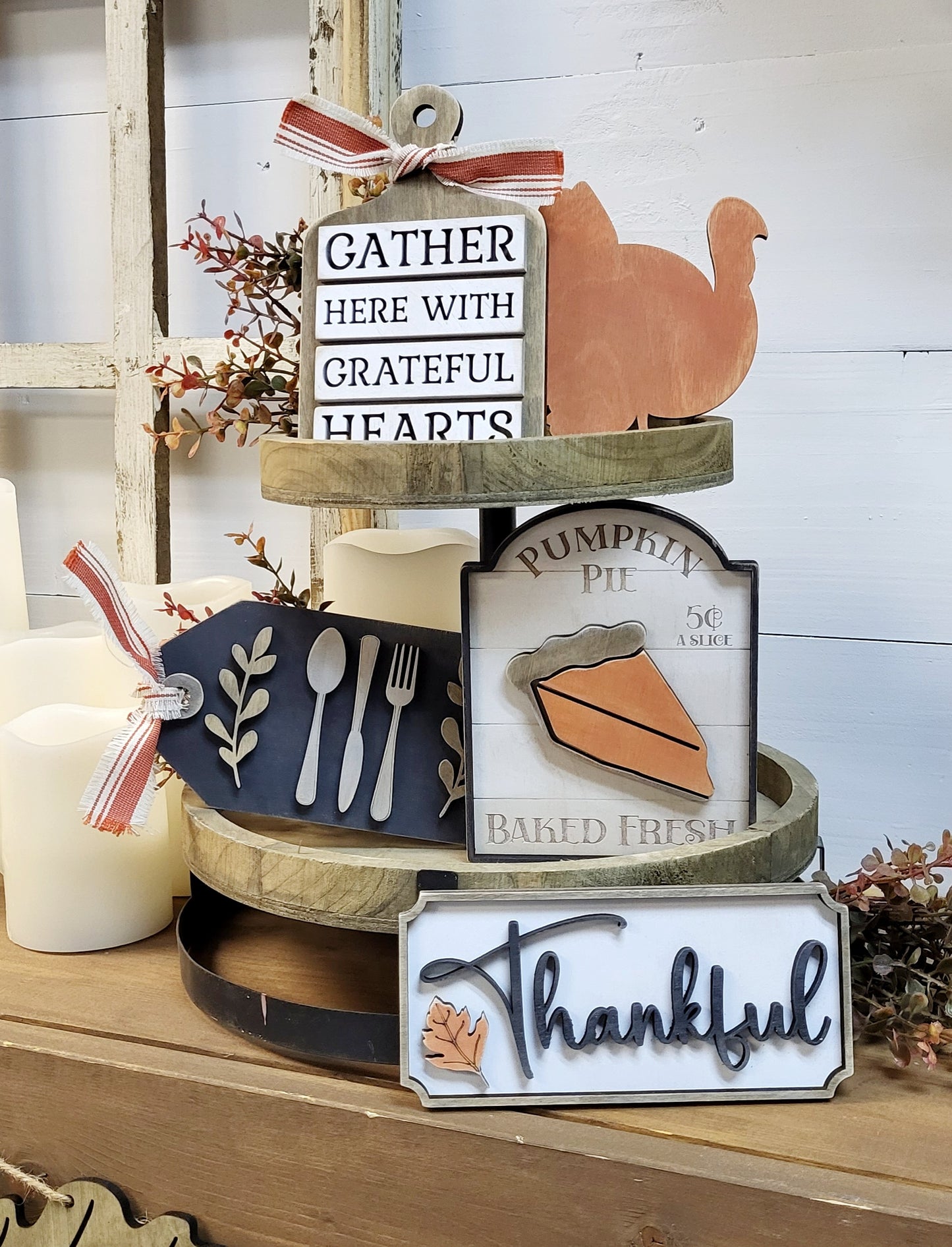 Tiered Tray: Gather with Grateful Hearts