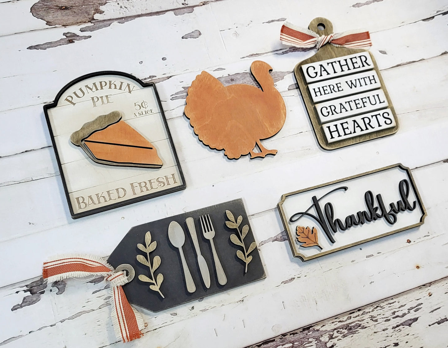 Tiered Tray: Gather with Grateful Hearts