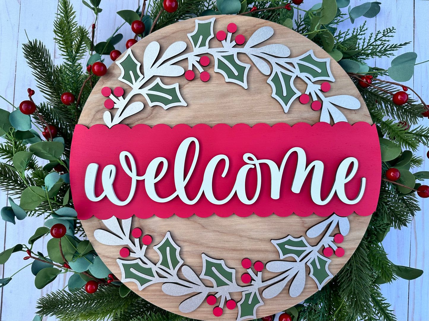 Holly & Leaf Welcome: 3D Round Door Hanger