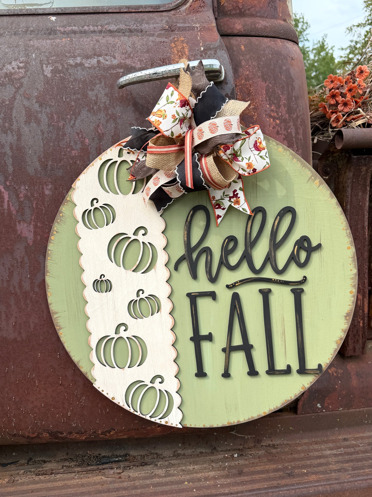 Hello Fall (Vertical) Pumpkins: 3D Round Door Hanger