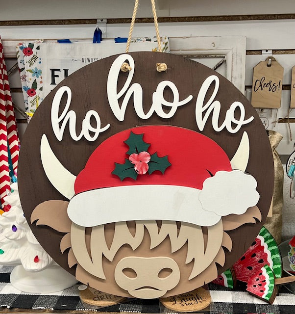 Ho Ho Ho - Highland Cow - Christmas: 3D Round Door Hanger