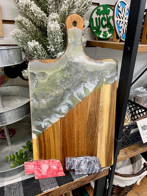 THU JUL 9TH @ 6PM | RESIN POURED CHARCUTERIE BOARD