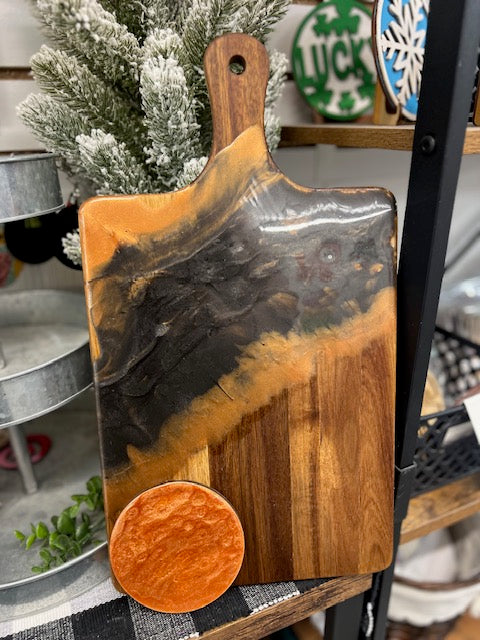 THU JUL 9TH @ 6PM | RESIN POURED CHARCUTERIE BOARD