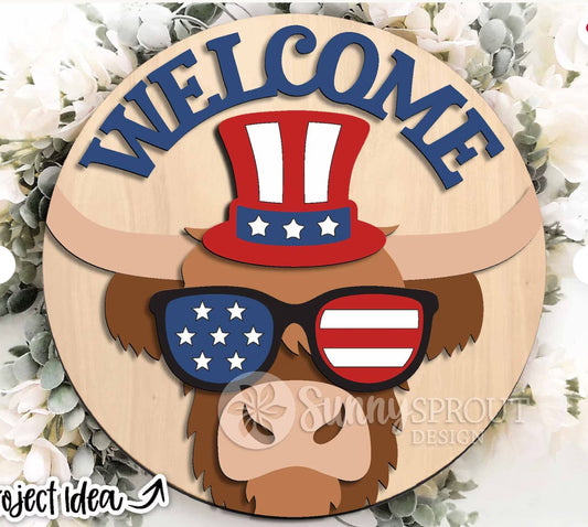 Welcome Highland Cow with Patriotic Sunglasses: 3D Round Door Hanger