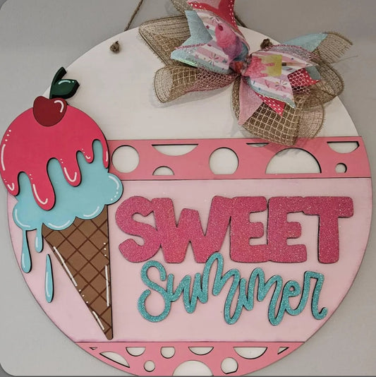 Sweet Summer Ice Cream Cone: 3D Round Door Hanger